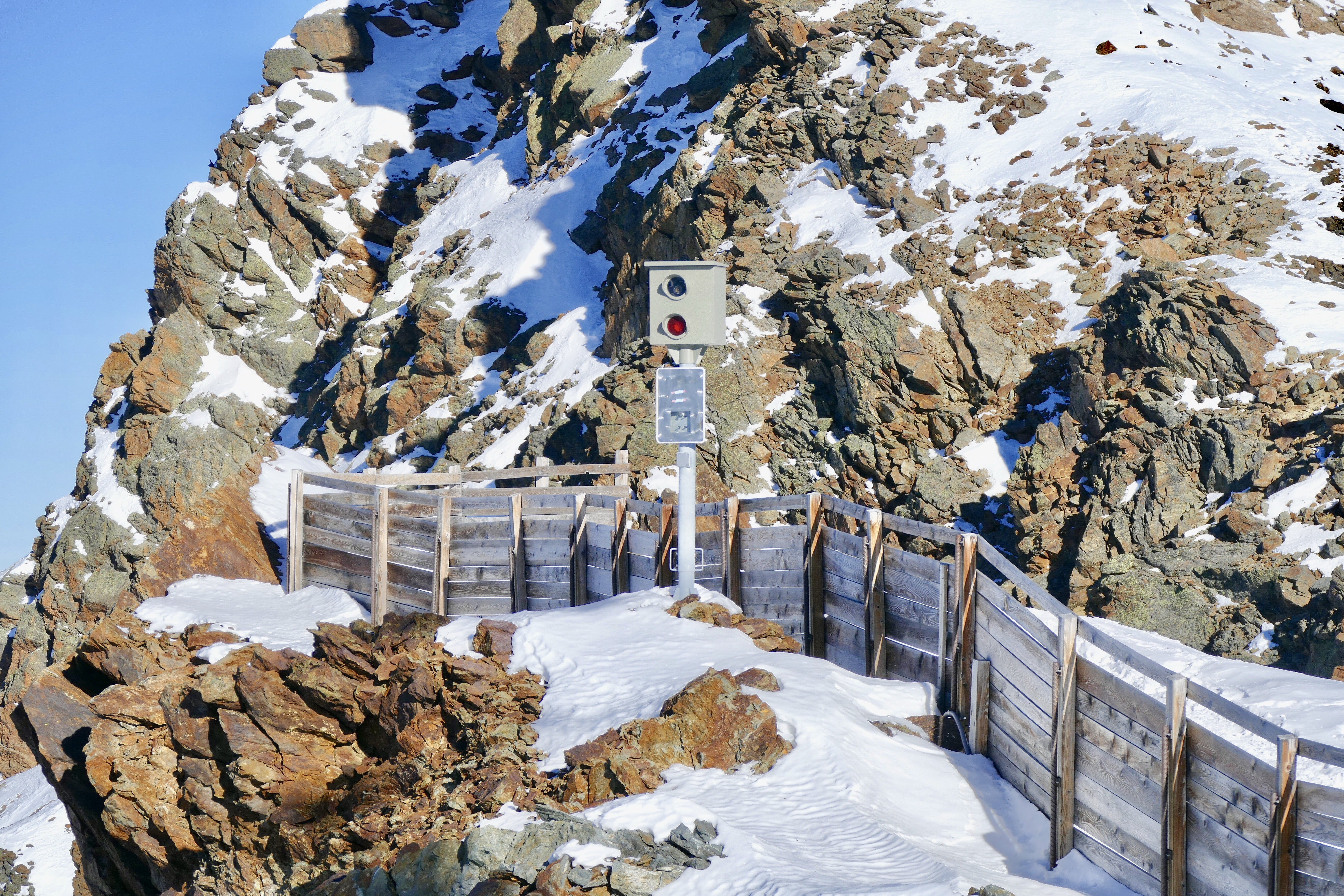 Beidou high-precision monitoring technology helps prevent slope disasters Beidou high-precision monitoring technology helps prevent slope disasters